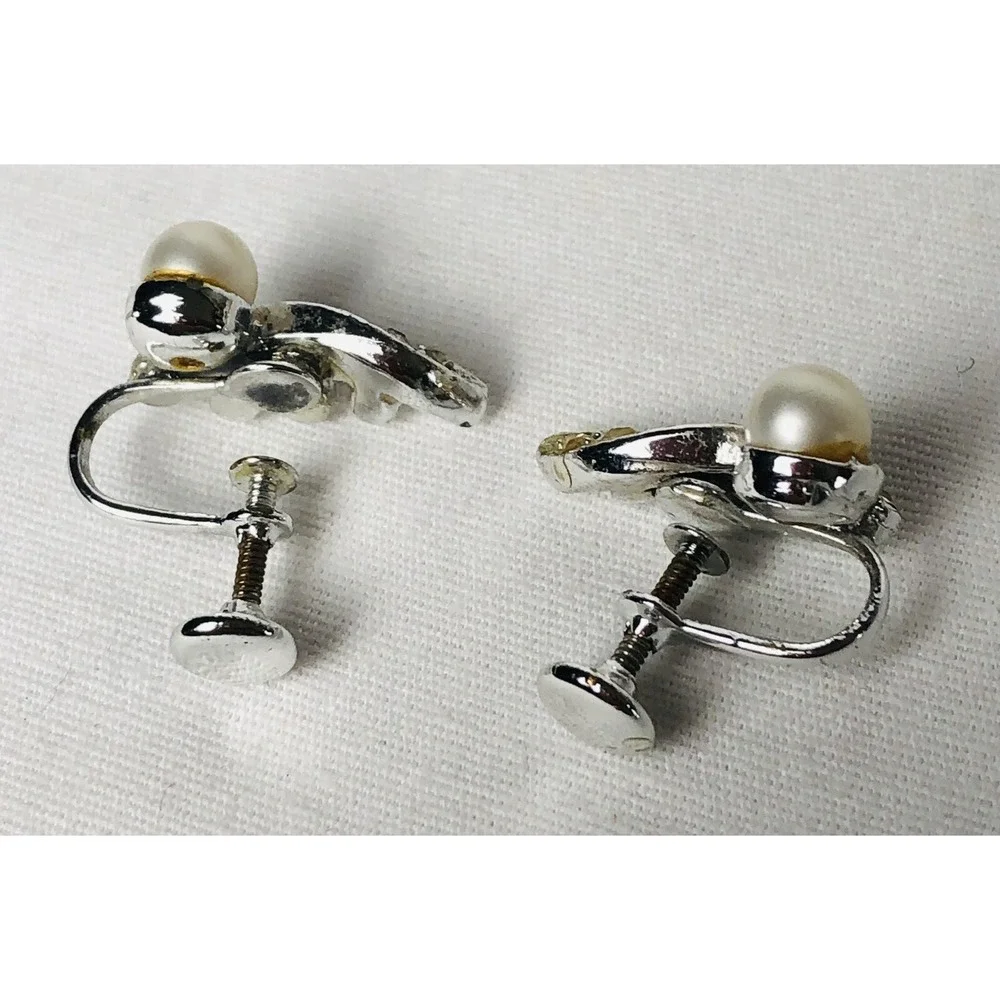 60s 70s Faux Pearl Stud Earrings 7/8" Pave' Crystals Silver Toned Screw Back - Picture 9 of 9